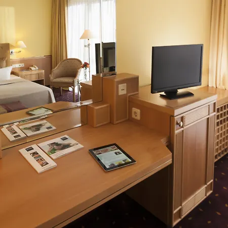 Hotel Dorint Venusberg 4*