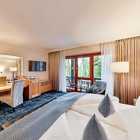 Dorint Venusberg Otel 4*