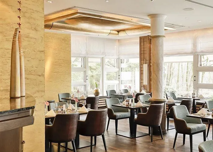 Hotel Dorint Venusberg 4*