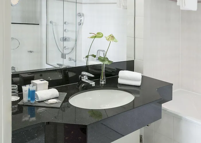 Hotel Dorint Venusberg 4*